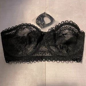 ❣️SALE‼️ New Black strapless lace bra + comes with straps